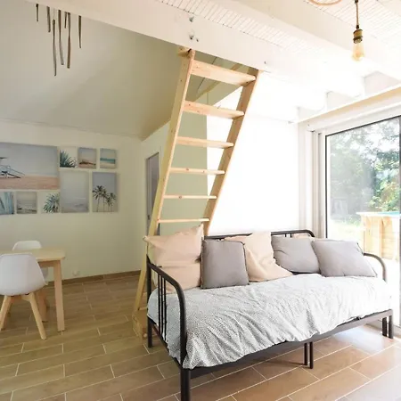 بيت للعطل Adorable Avec Piscine- Tiny House Saubrigues