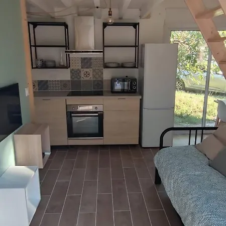 بيت للعطل Adorable Avec Piscine- Tiny House *